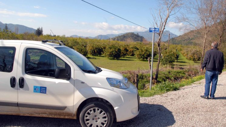 Hırsızlar iki köyü iletişimsiz bıraktı