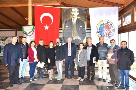 Gazetecileri unutmadı