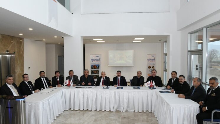 ” Çam Balının başkenti Muğla apiterapinin merkezi olacak”