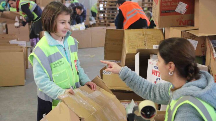 Bodrum’dan deprem bölgesine 52 araç sevk edildi