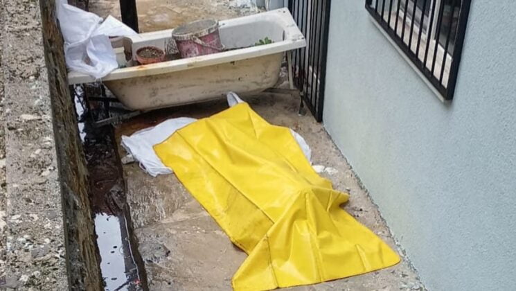 83 yaşındaki vatandaş, üst kattan düşerek hayatını kaybetti