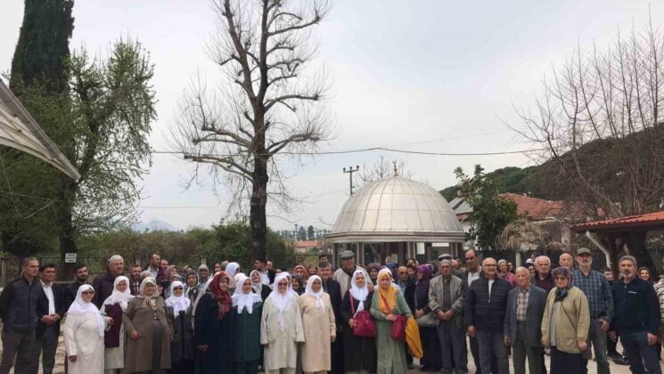 Köyceğizli umreciler dua ve tekbirlerle uğurlandı