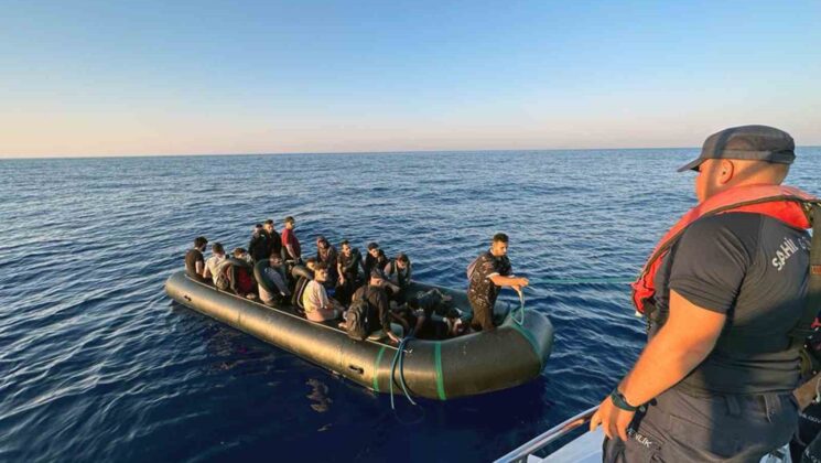 Fethiye’de 21 düzensiz göçmen kurtarıldı