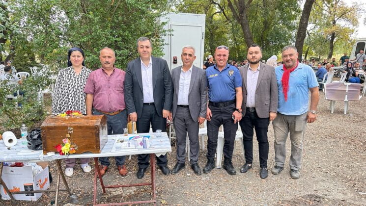 Protokolden düğün ziyareti