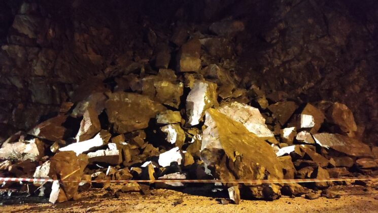 Fethiye’de Şiddetli Yağış Toprak Kaymasına Neden Oldu