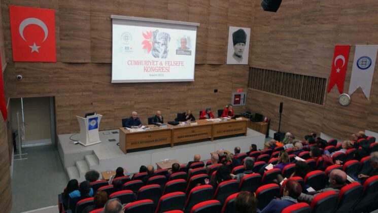 Cumhuriyet ve Felsefe Kongresi tamamladı