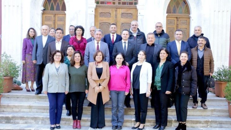 Emekli öğretmenler unutulmadı