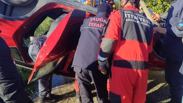 WhatsApp Image 2024 01 15 at 09.46.43 - Su kanalına devrilen otomobilin sürücüsü yaşamını kaybetti