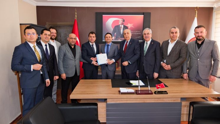 AK Parti Muğla Büyükşehir Belediye Başkan Adayı Ayaydın, İl Seçim Kuruluna adaylık başvurusu yaptı