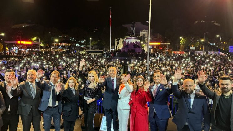 Muğla’da Seda Sayan 8 Mart Dünya Kadınlar Günü dolayısıyla konser düzenlendi