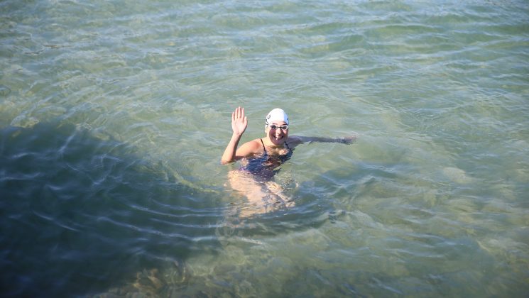 Yüzücü Aysu Türkoğlu, “Cook Boğazı” geçişi için Yeni Zelanda’ya gidiyor