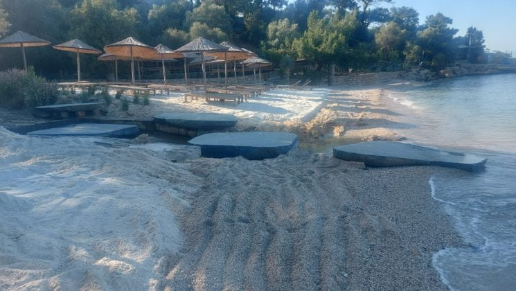 Sahile beyaz kum döken işletmeye idari cezai işlem uygulandı