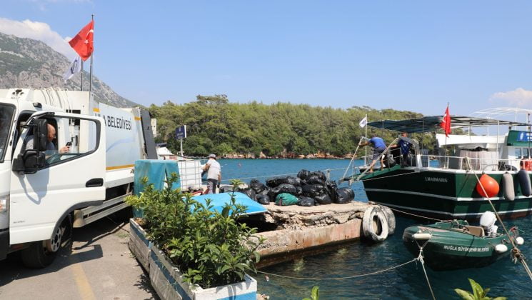 Atık Alım Tekneleri Sezona Hazır