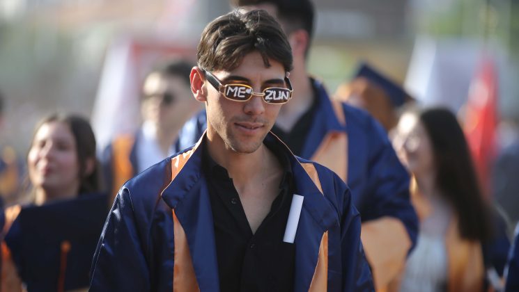 MSKÜ’de 10 bin 102 öğrenci mezuniyet heyecanı yaşadı