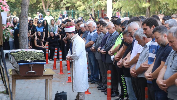 AKYAKA’DAKİ KAZADA HAYATINI KAYBEDEN ÇOCUK DEFNEDİLDİ