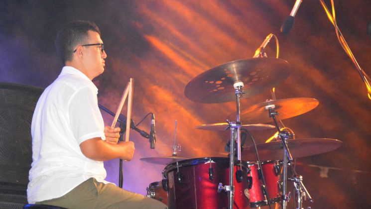 Ortaca Festivali’nde otizmli sanatçı Yıldırım sahne aldı