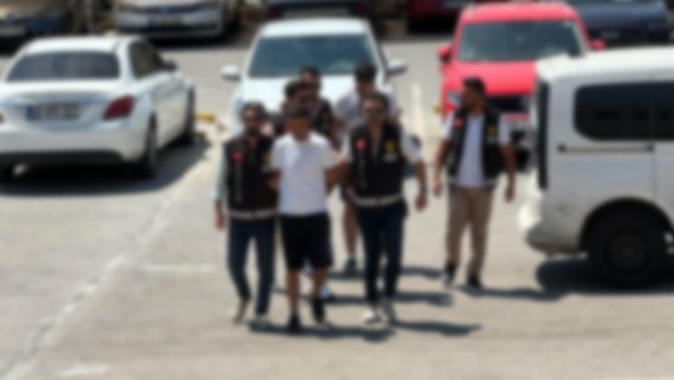 Bir kadının öldürülmesine ilişkin yakalanan 3 zanlıdan 2’si tutuklandı