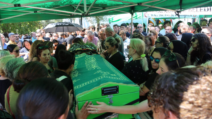 Muğla’da bir kişi, tartıştığı eşini bıçaklayarak öldürdüğü iddiasıyla tutuklandı