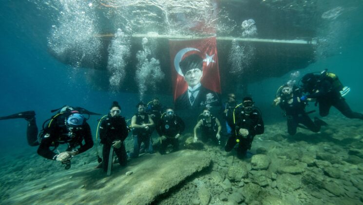 Büyük Önder Atatürk’ü anıyoruz