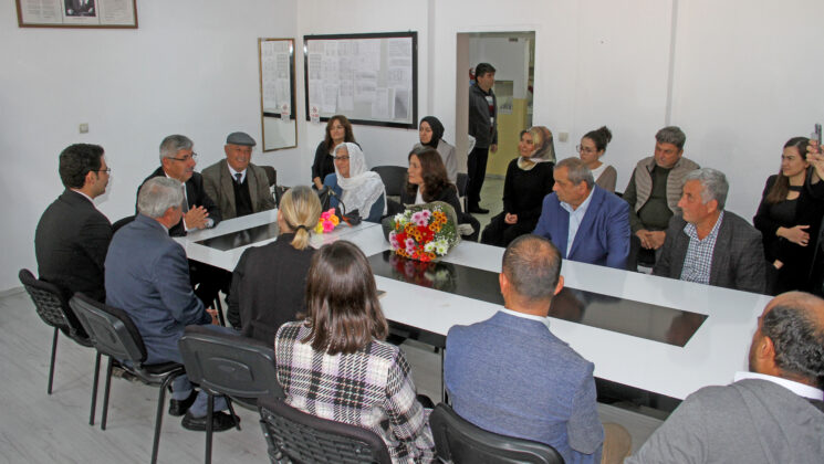 Muğla’da rektör Prof. Dr. Kaçar, mezun olduğu okulda öğrencilerle buluştu